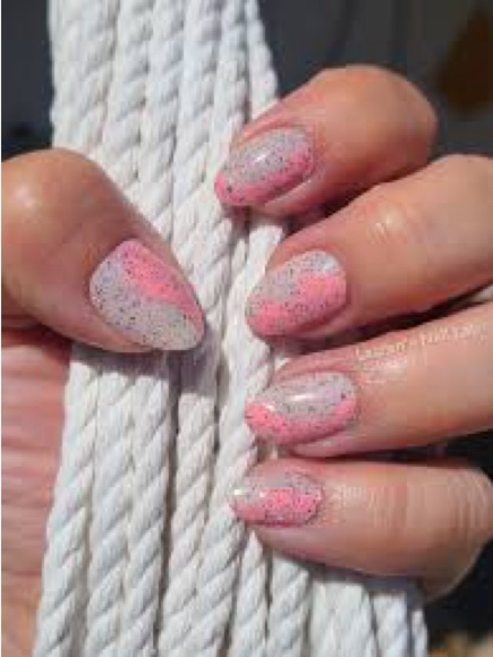 🔥 $3 add on. Color Street Nail Polish Strips - Strawberry Swirl Accent